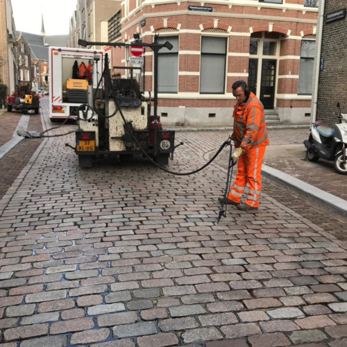 Btumen voeg in straatwerk